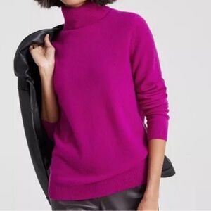 NWT- 100% Cashmere CHARTER CLUB Turtleneck Sweater XS/S Magenta Plum Luxury Feel
